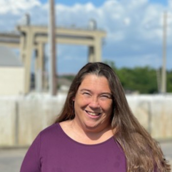 Meet your Posher, Stacey - Picture 2 of 3